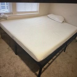 Queen Bed Mattress And Bed Frame 