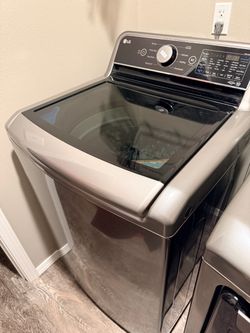 LG Wi-Fi Washer & Dryer Set
