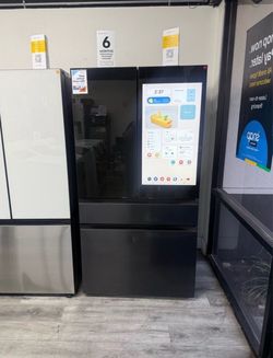 Samsung Bespoke Matte Black & Charcoal Glass 29 Cu Ft Four Door refrigerator With AI Family Hub + & Auto Open Doors ♥️