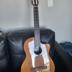 Cordoba C5-CE Iberia Series With Roadrunner Case
