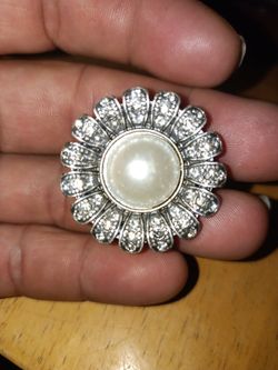Avon 1970s pearl ring. Nice shape for age