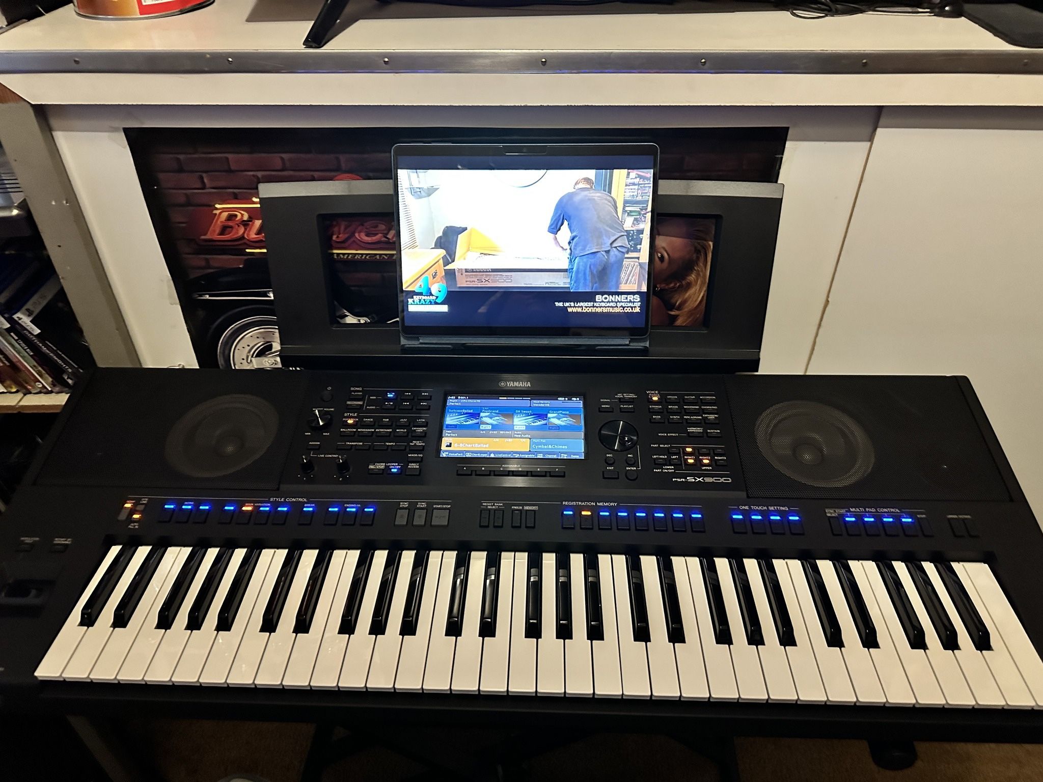 Yamaha PSR SX900 Arranger Workstation Keyboard Trade