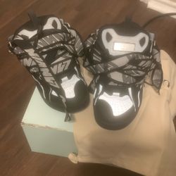 lanvin black 250 size 42