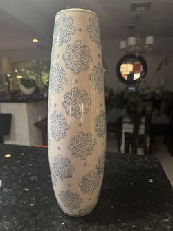 Home Essentials 15” Vase. Hello Sunshine Collection.