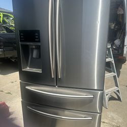 Refrigerator Samsung 