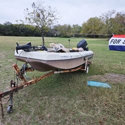 Flat Bottom Fishing Boat 