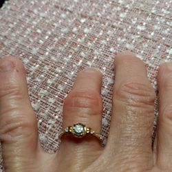 Very Cute And Very Pretty 10 Karat Gold Promise Ring