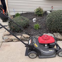 Honda HRX217 Self-Propelled Lawn Mower