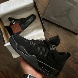 Jordan 4 