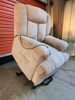 Lift Assist Recliner Chair w/ Massager FREE DELIVERY