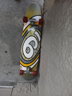 Skateboard 