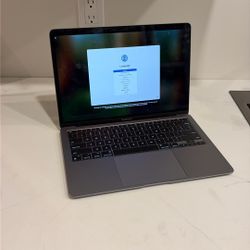MacBook Air M1 Chip - 256GB SSD - 8 GB Ram - Battery At 99% Lifespan 