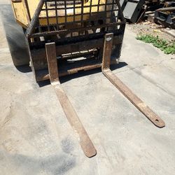 2017 Caterpillar Forklift Attachment 