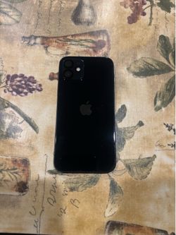 Unlocked iPhone 12 64 GB In Black