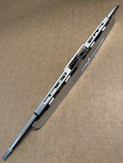 RAZO RZ550B JDM Wiper Blade, 19" > Aero/Alum; Like New!