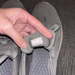 Men’s Croc Waterproof Tennis Shoes Size 13