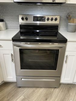 One year old kitchen Appliances like new