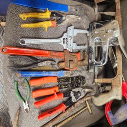 Whole Bunch Of Use Tools And Good Condition
