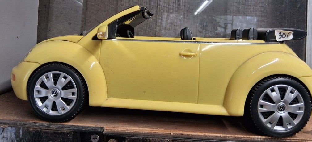CAR MODEL ALARM/RADIO