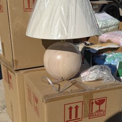 Clover Wooden Base Table Lamp