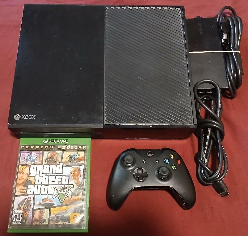 Xbox One Console With Controller And Game