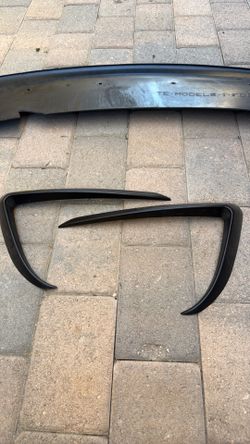 Tesla model 3 - front lip and brow