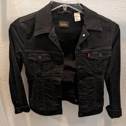 Levi's XS Women's Jacket Lightly Used