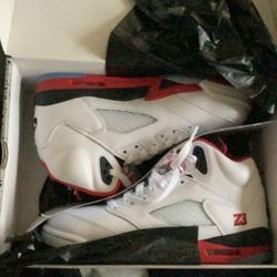  Air Jordan 5 Retro Fire Red Black Tongue