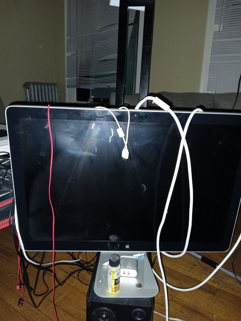 27" Mac Monitor Thunderbolt Lightning Hook Up