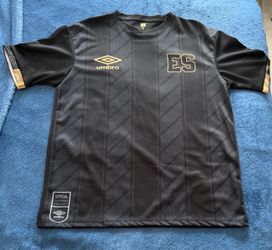 Camiseta / Jersey El Salvador Umbro Negra y Dorado - Talla L (Oficial)