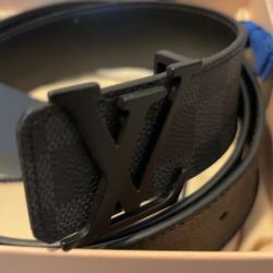 BRAND NEW Louis Vuitton Belt Black & Grey 40 