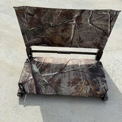 Real Tree Camo Stadium Chair Portable Hunting Game Day Seat
