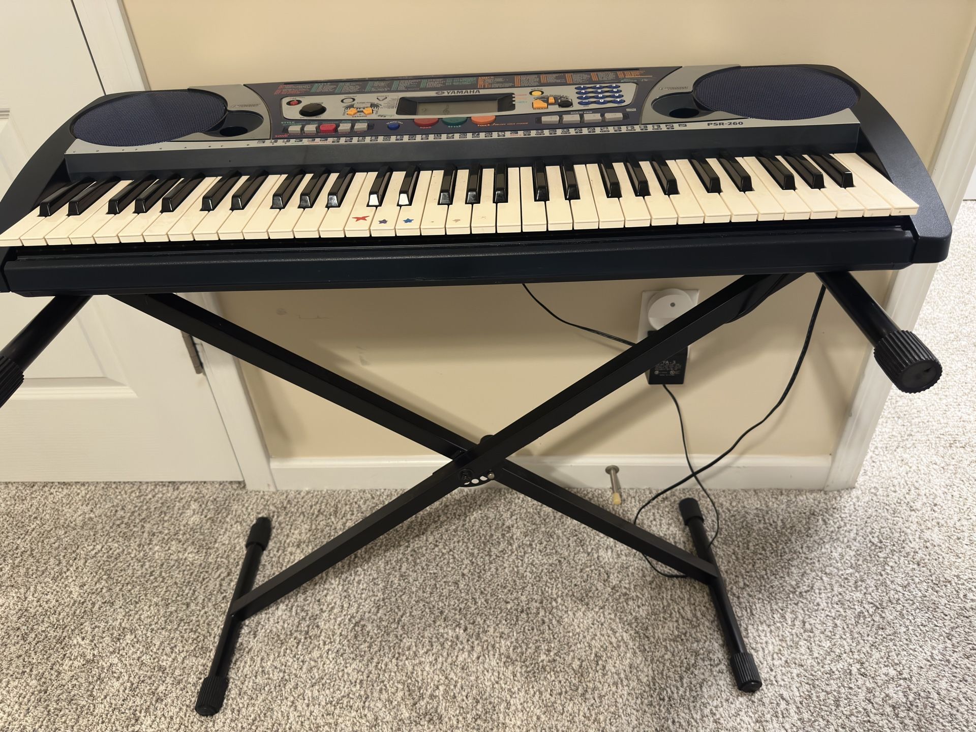 Yamaha Keyboard With Adjustable Stand
