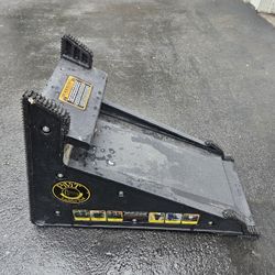 Pivit Roof / Ladder Stand