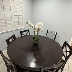 54” Round Table with Chairs