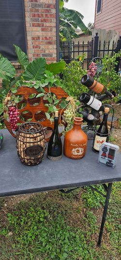 Wine accessories