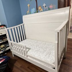 Taylor Convertible Crib 4 In 1 