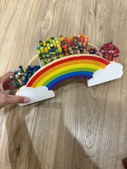 Rainbow Crayon Holder With Crayons