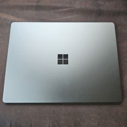 Surface Laptop Go 2