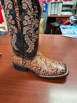 Nuevas botas vaqueras de piel para mujer
