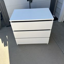 White IKEA Malm 3 Drawer Dresser