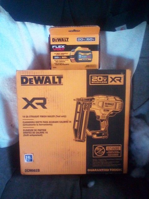 DeWalt XR 20v 16 GA Straight Finish Nailer