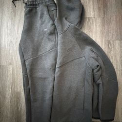 Nike Tech 