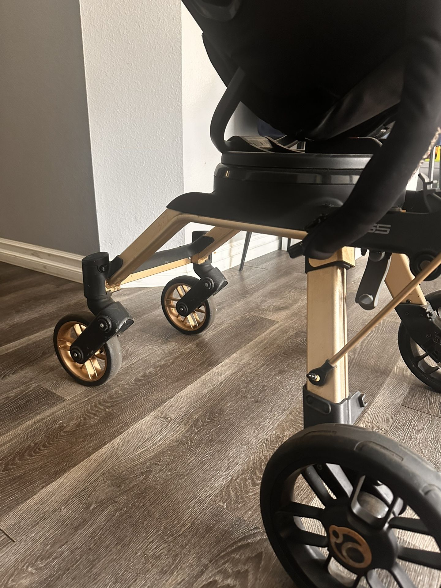 Orbit G5+ Stroller