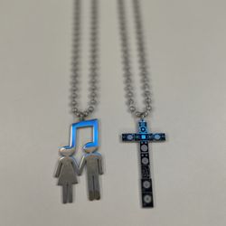 loven’tune & speaker cross chains