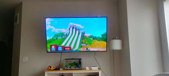 Tv Samsung Smart TV 65 inch perfect condition