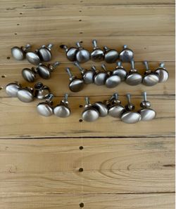 Door/Drawer knobs