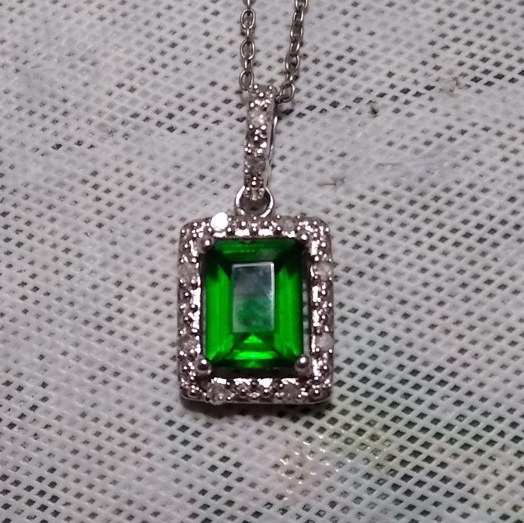 Beautiful Emerald Green Sterling Silver Necklace For Christmas ! for ...