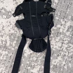 BabyBjourn baby carrier Mini
