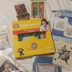Complete Loom Set & various Craft Patterns